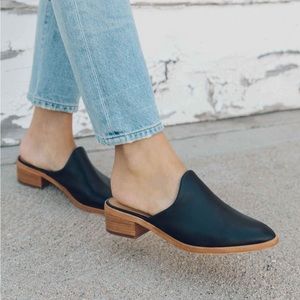 Soludos Venetian mules, size 8.5